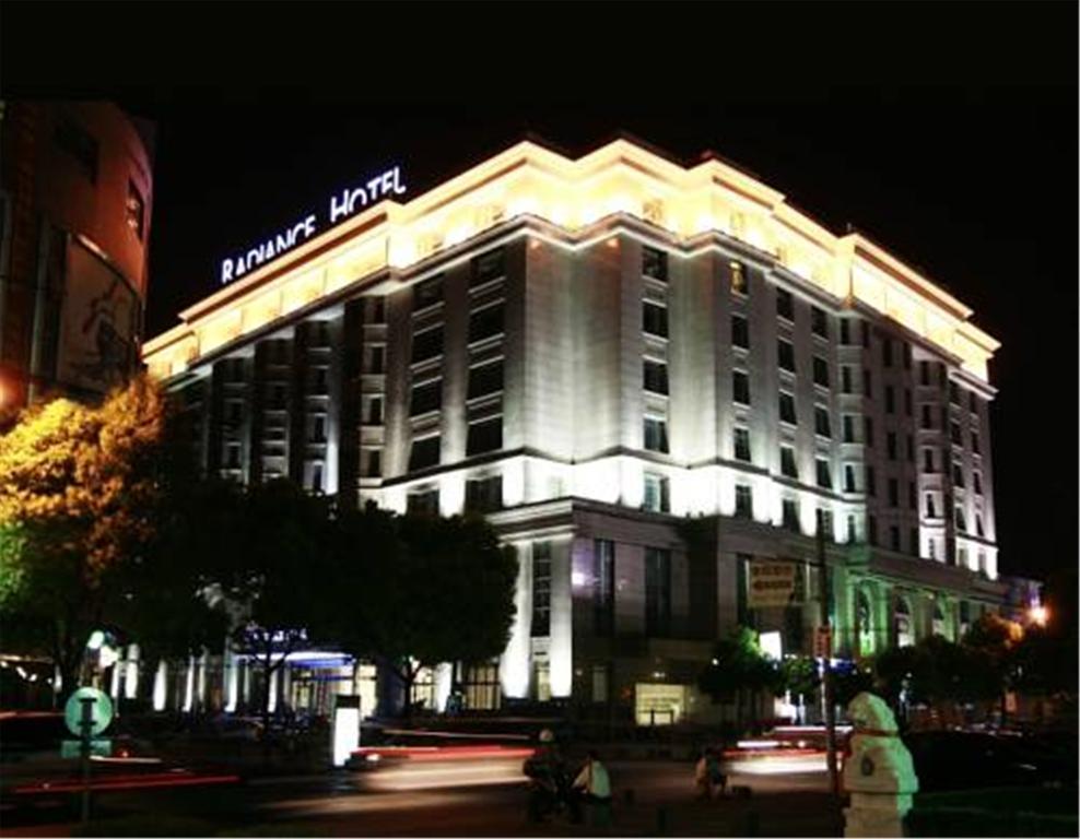Radiance Hotel Шанхай Екстер'єр фото
