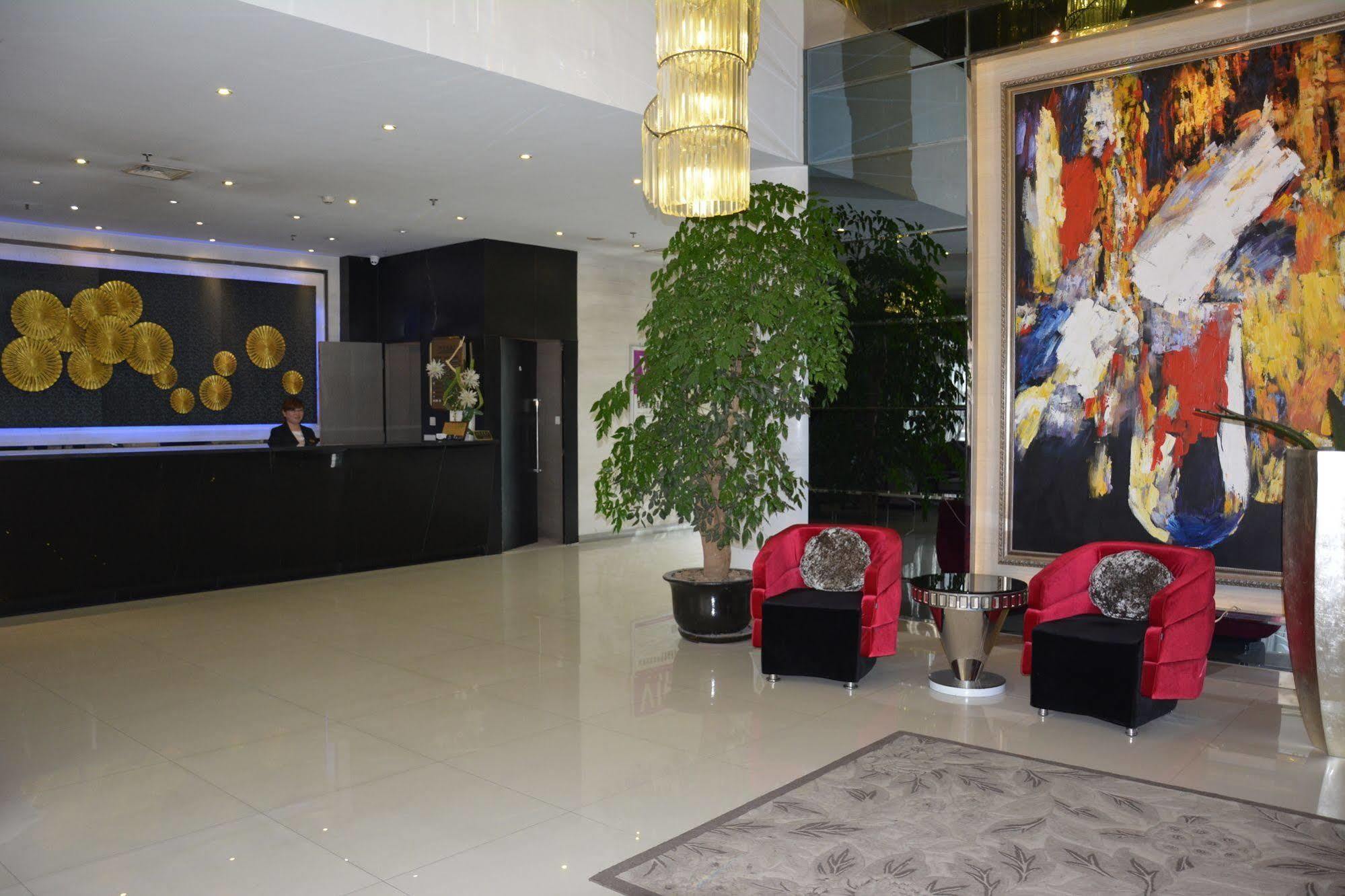 Radiance Hotel Шанхай Екстер'єр фото